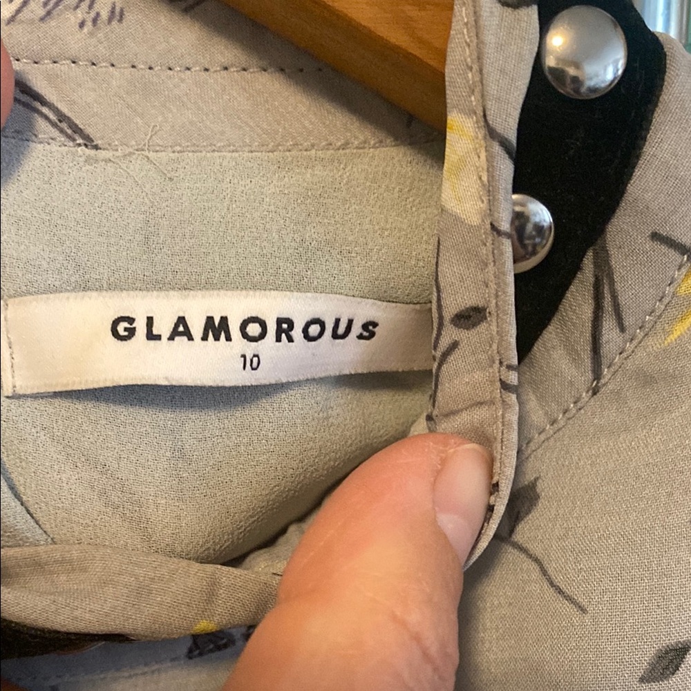 Floral Ruffle Gray Top - Picture 10 of 10